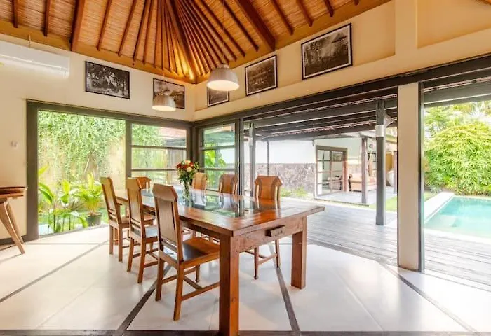 Luxury 4br W Pool & 5 Mins To Villa