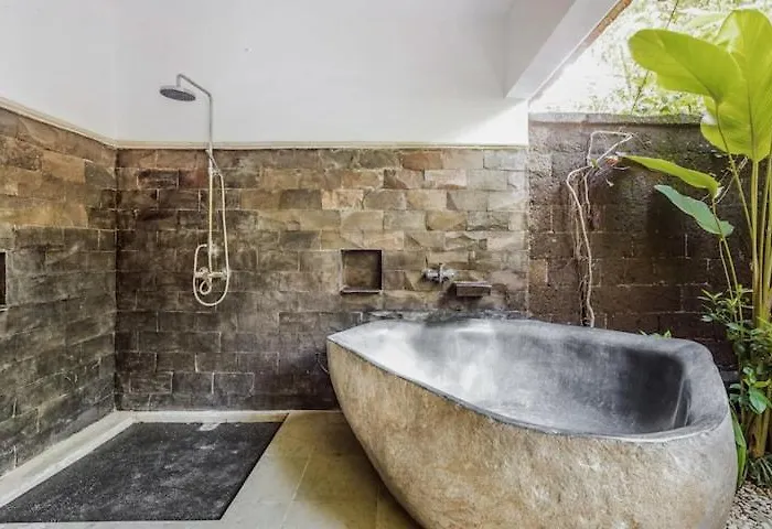 Luxury 4br W Pool & 5 Mins To * Seminyak